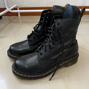 black dr.martens boots